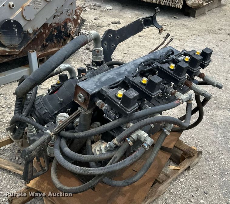 image for item DF8525 2018 FAE MTM-225 soil stabilizer / recycler