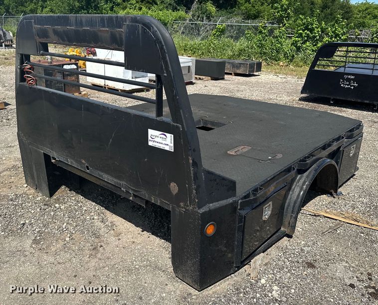 image for item DF8526 CM flatbed