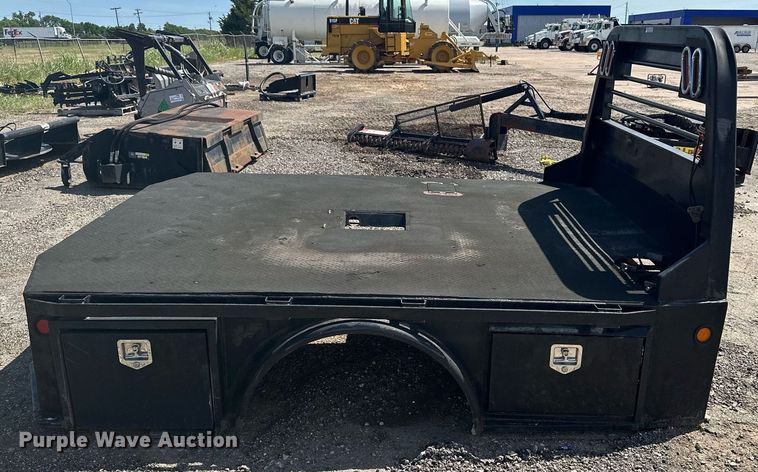 image for item DF8526 CM flatbed