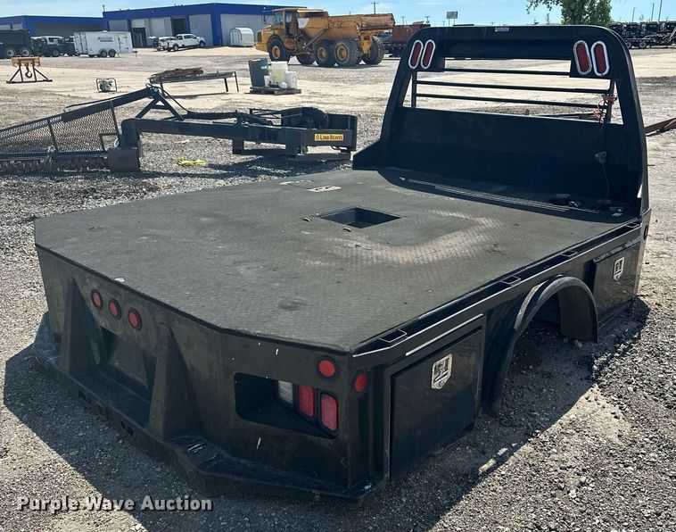 image for item DF8526 CM flatbed