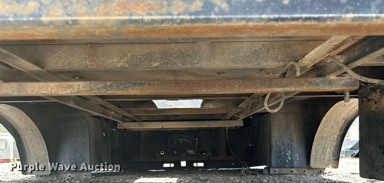 image for item DF8526 CM flatbed