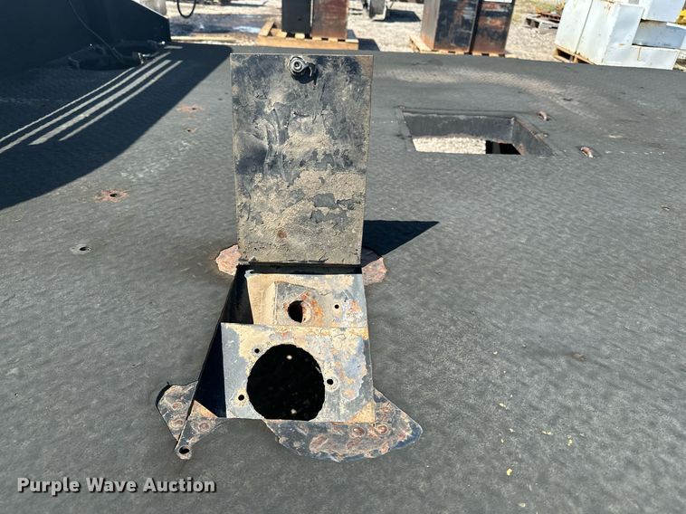 image for item DF8526 CM flatbed