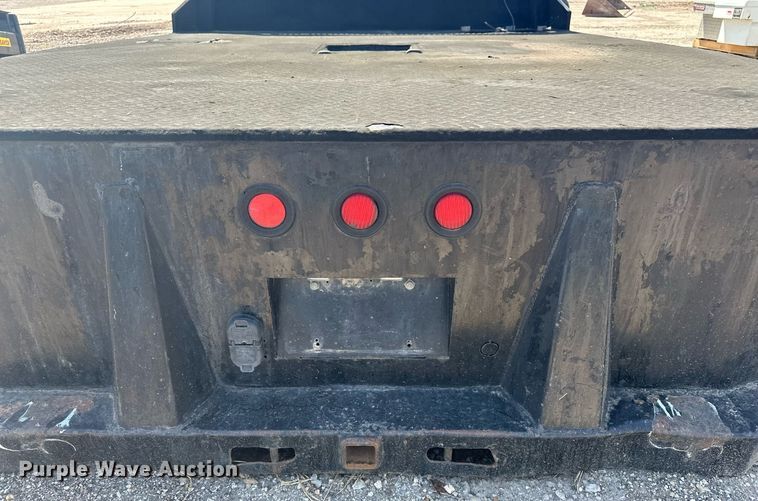 image for item DF8526 CM flatbed