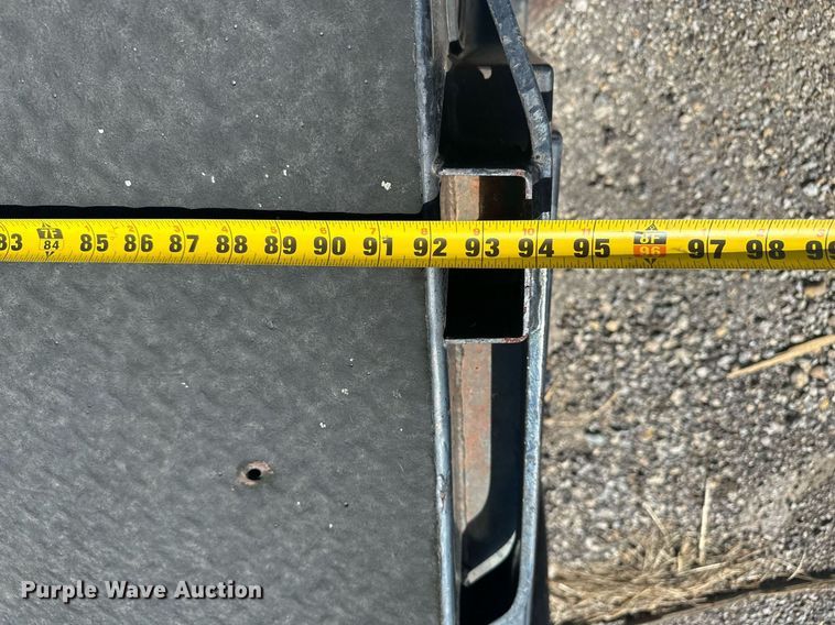 image for item DF8526 CM flatbed