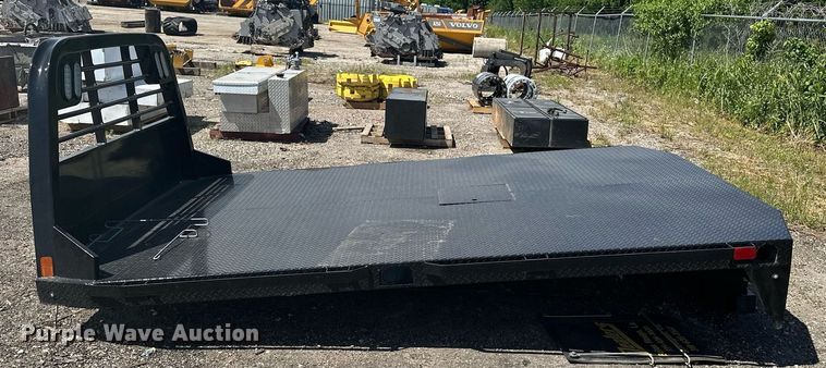 image for item DF8527 CM RD-04978434SD flatbed pickup truck bed