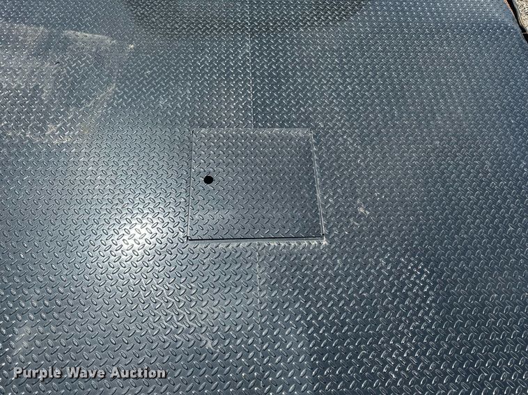 image for item DF8527 CM RD-04978434SD flatbed pickup truck bed