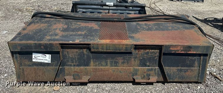 image for item DF8530 John Deere BP84 skid steer broom