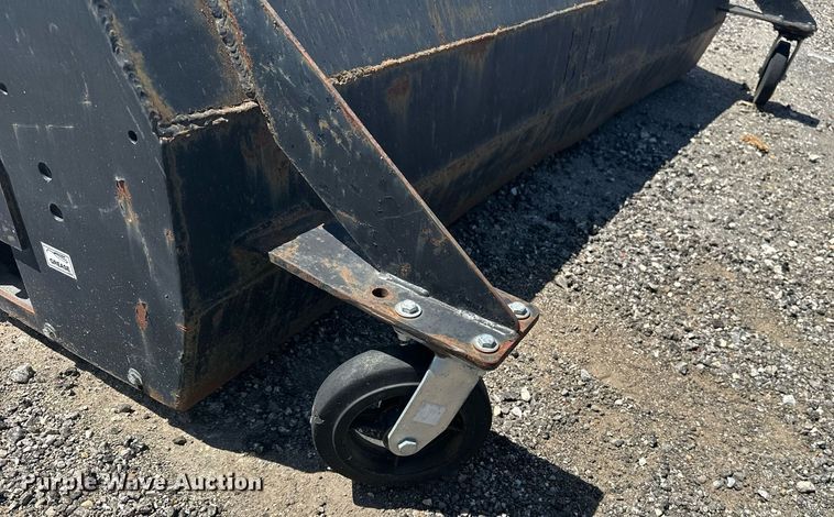 image for item DF8530 John Deere BP84 skid steer broom