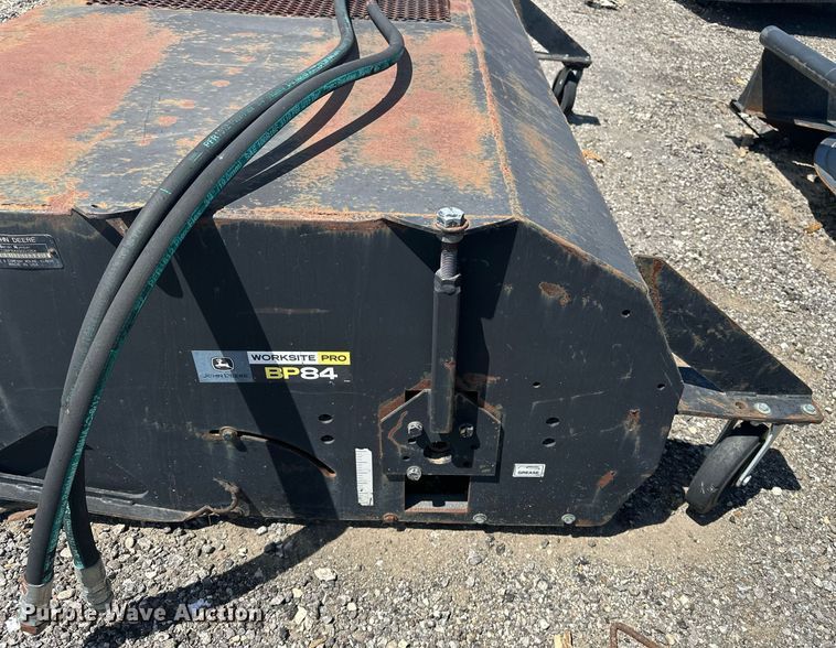 image for item DF8530 John Deere BP84 skid steer broom