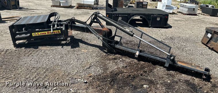 image for item DF8532 Limb Beaver skid steer limb saw