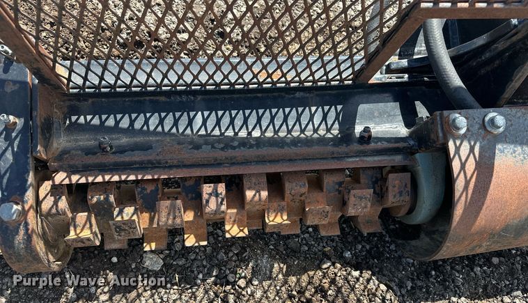 image for item DF8532 Limb Beaver skid steer limb saw