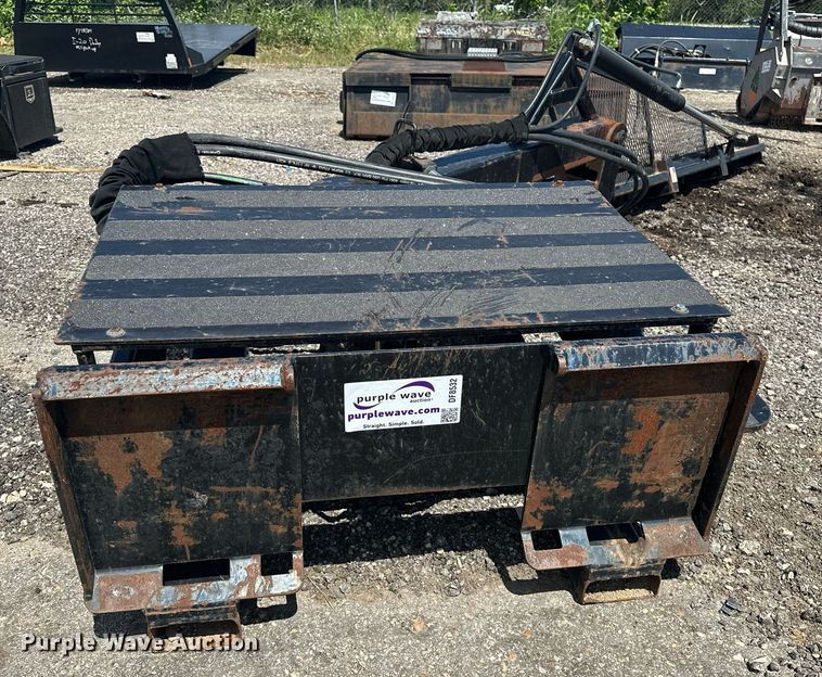 image for item DF8532 Limb Beaver skid steer limb saw