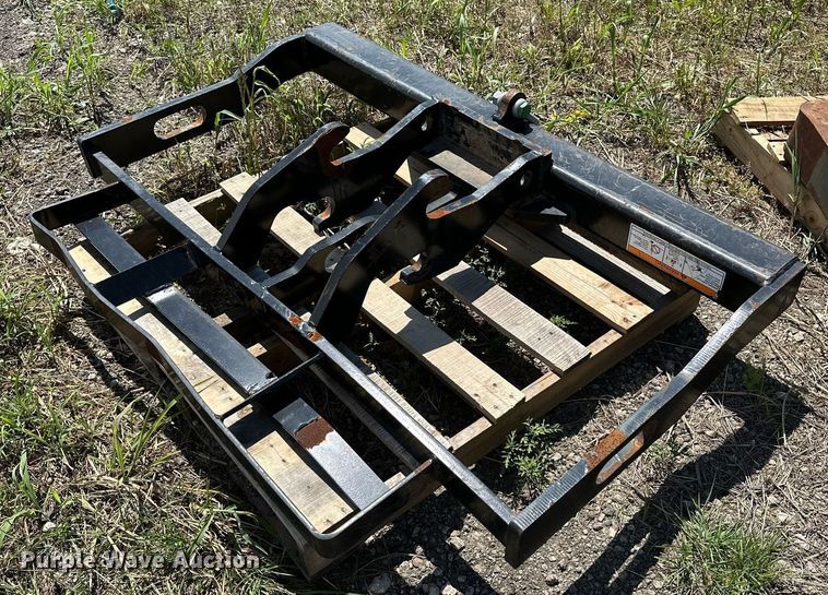 image for item DF8534 (2) pallet forks