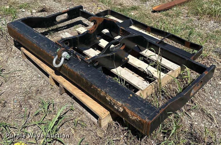 image for item DF8534 (2) pallet forks