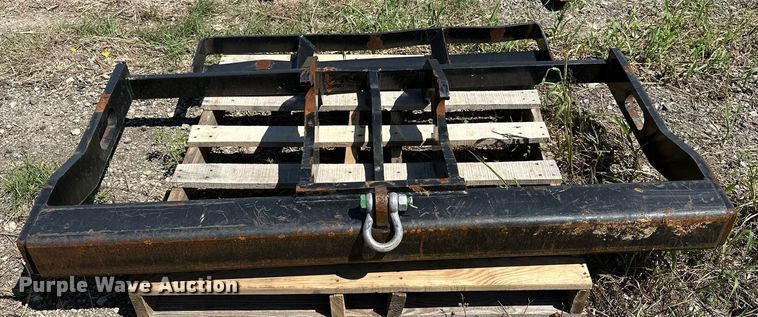 image for item DF8534 (2) pallet forks