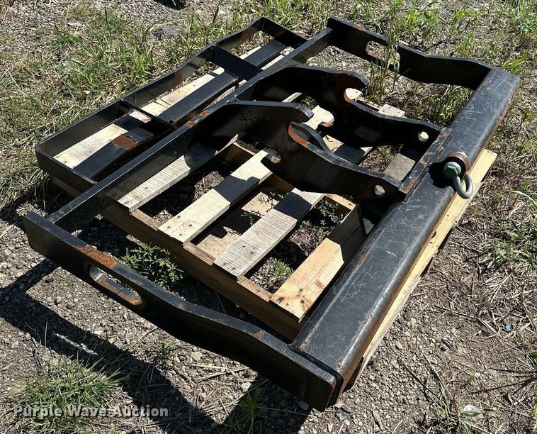 image for item DF8534 (2) pallet forks