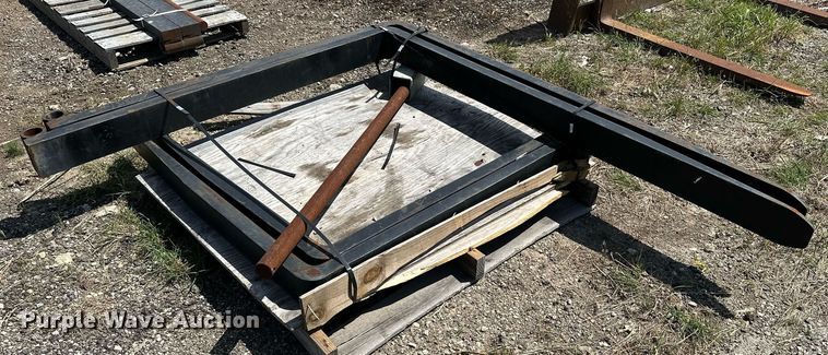 image for item DF8535 (2) pallet forks