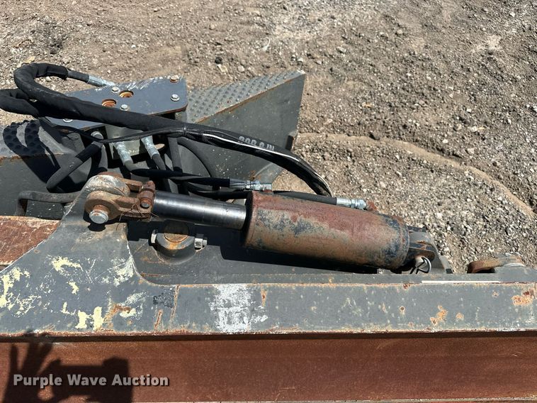 image for item DF8537 John Deere DB96 skid steer dozer blade