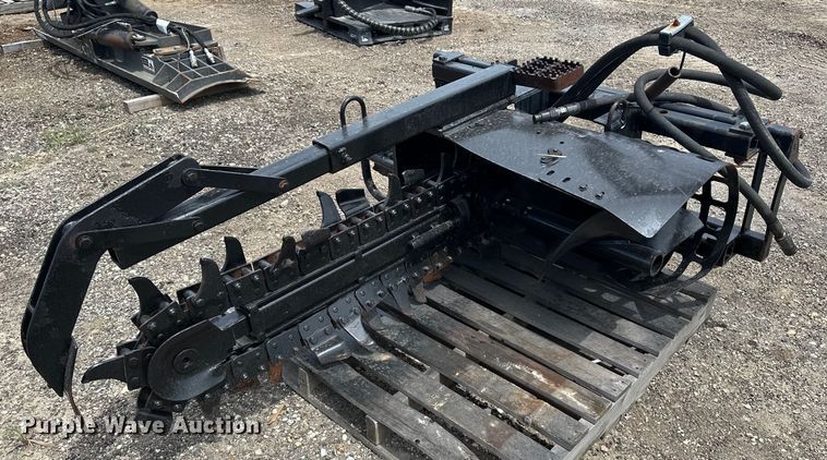 image for item DF8540 John Deere TR36B skid steer trencher