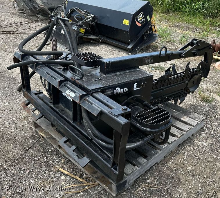 image for item DF8540 John Deere TR36B skid steer trencher