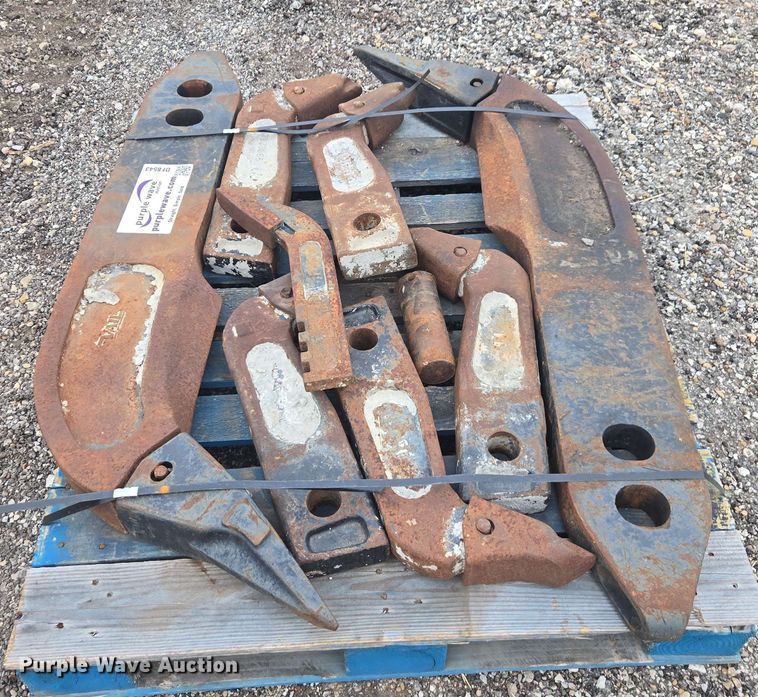 image for item DF8543 Ripper shanks