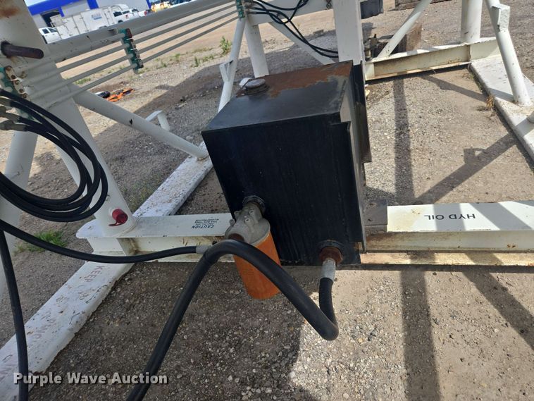 image for item DF8550 2006 Niece Equipment portable water tower