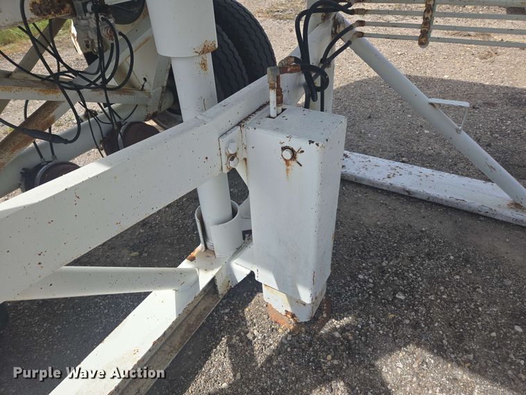 image for item DF8550 2006 Niece Equipment portable water tower