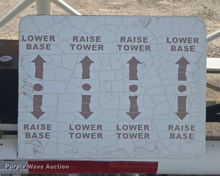 image for item DF8550 2006 Niece Equipment portable water tower