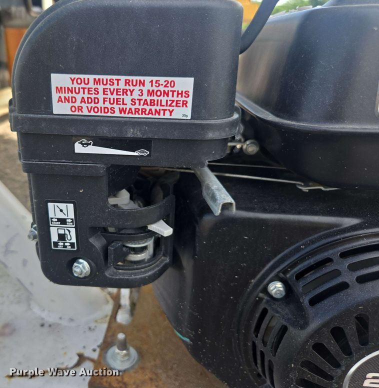 image for item DF8550 2006 Niece Equipment portable water tower