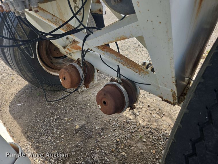 image for item DF8550 2006 Niece Equipment portable water tower