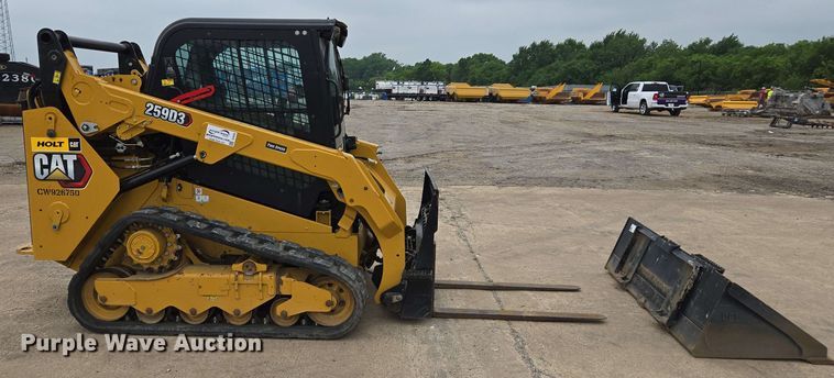 image for item DF8552 2023 Caterpillar 259D3 tracked skid steer loader