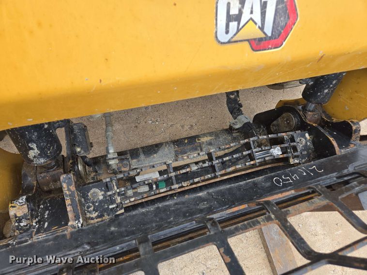 image for item DF8552 2023 Caterpillar 259D3 tracked skid steer loader