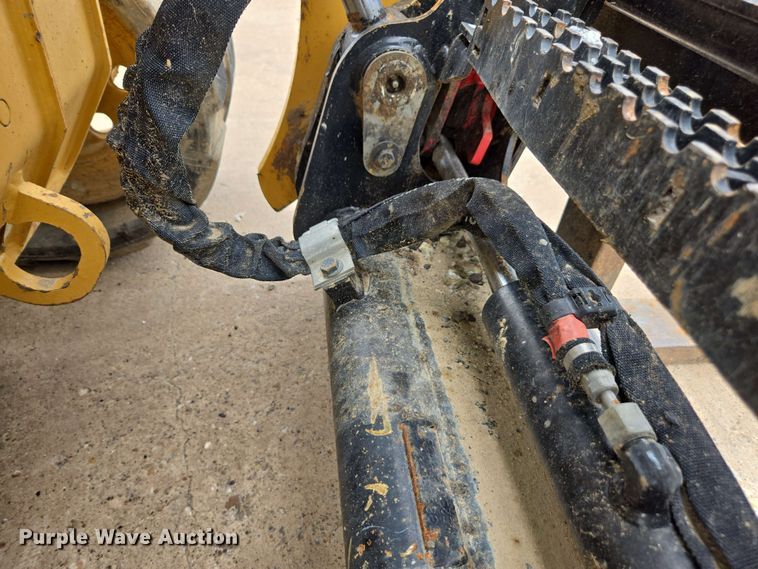 image for item DF8552 2023 Caterpillar 259D3 tracked skid steer loader