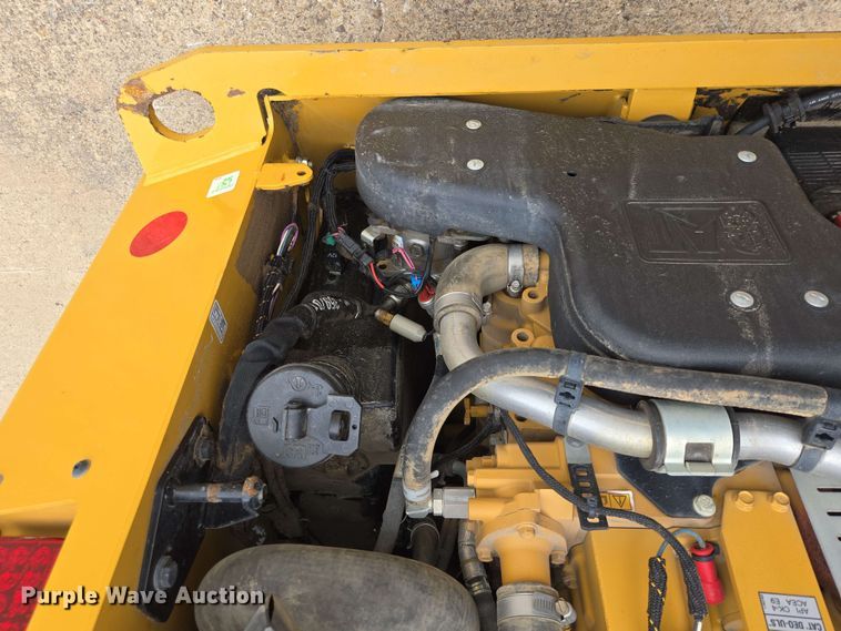 image for item DF8552 2023 Caterpillar 259D3 tracked skid steer loader