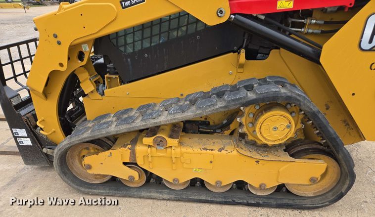 image for item DF8552 2023 Caterpillar 259D3 tracked skid steer loader