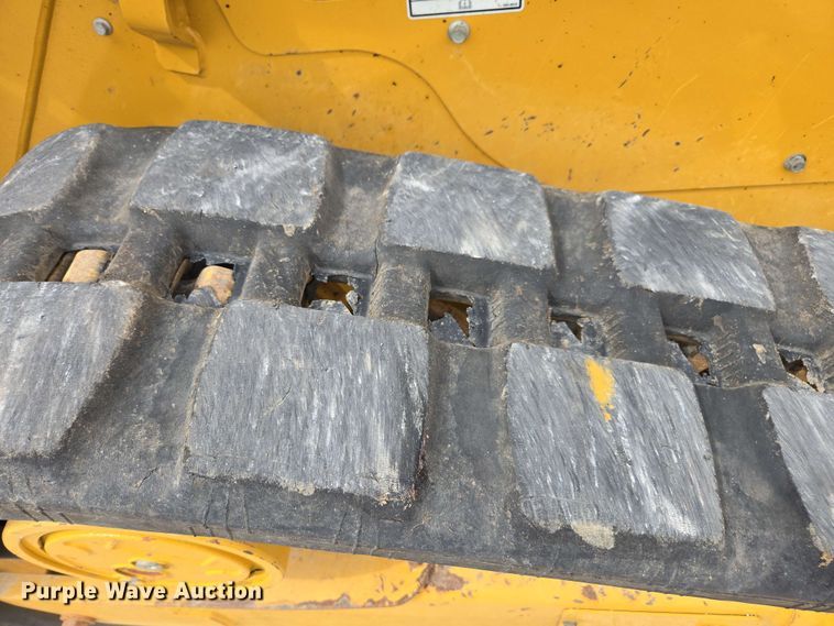 image for item DF8552 2023 Caterpillar 259D3 tracked skid steer loader