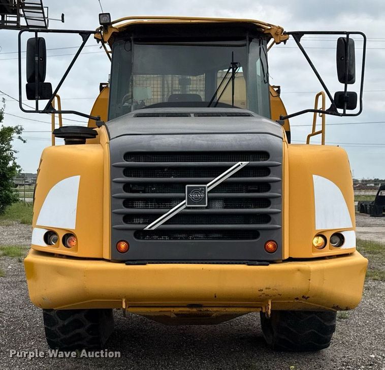 image for item DP6136 2007 Volvo A25D water wagon