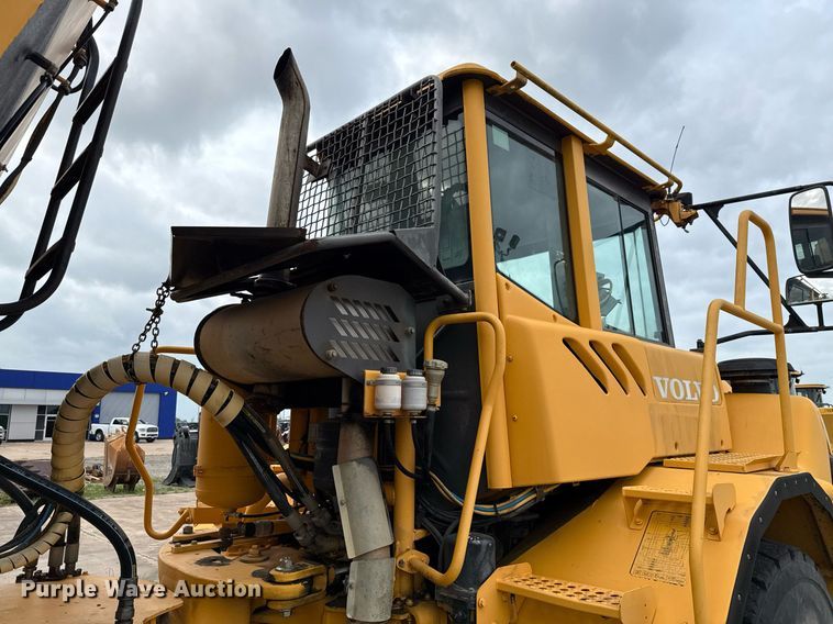 image for item DP6136 2007 Volvo A25D water wagon