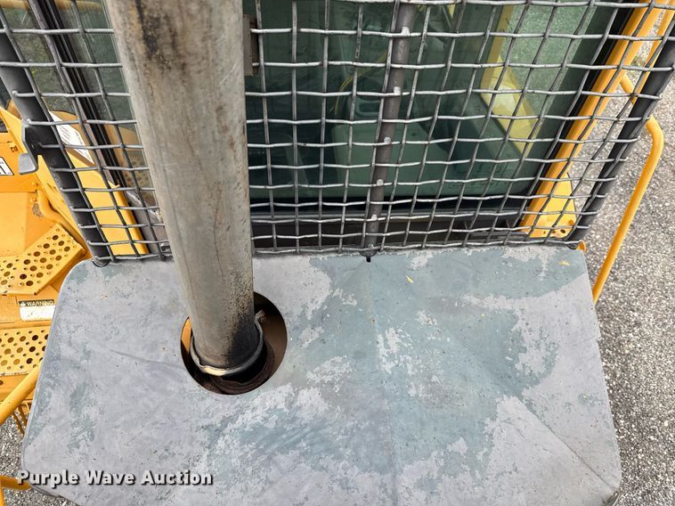 image for item DP6136 2007 Volvo A25D water wagon