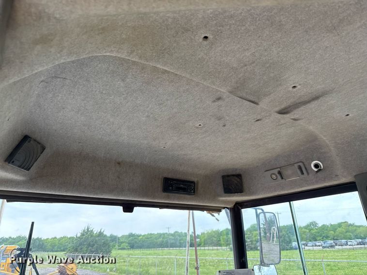 image for item DP6136 2007 Volvo A25D water wagon