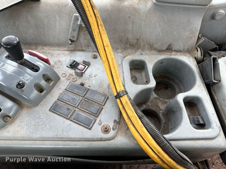 image for item DP6136 2007 Volvo A25D water wagon