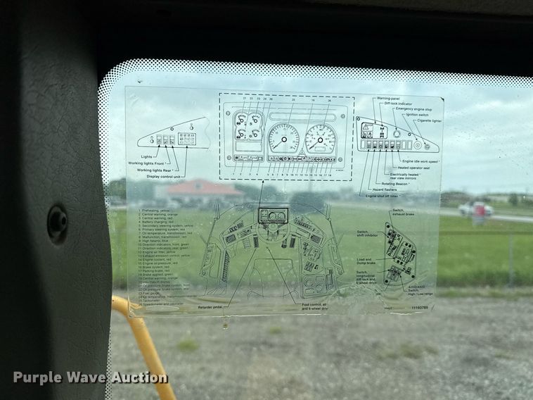 image for item DP6136 2007 Volvo A25D water wagon