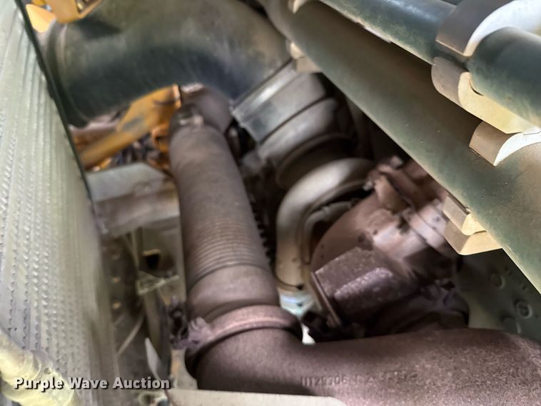 image for item DP6136 2007 Volvo A25D water wagon