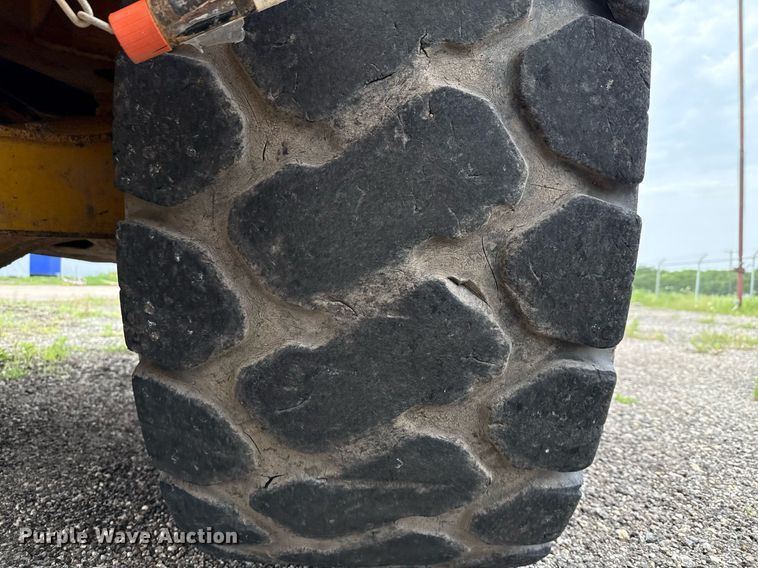 image for item DP6136 2007 Volvo A25D water wagon