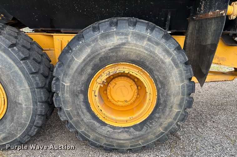 image for item DP6136 2007 Volvo A25D water wagon