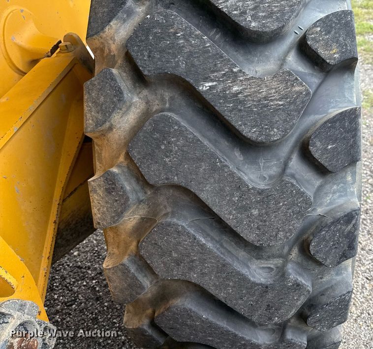 image for item DP6136 2007 Volvo A25D water wagon