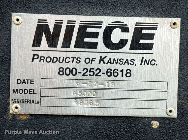 image for item DP6136 2007 Volvo A25D water wagon