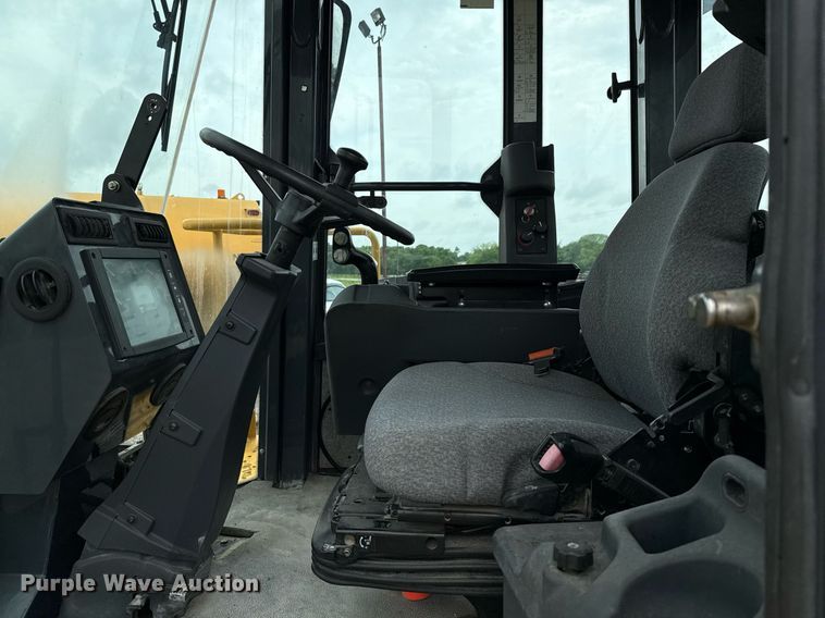 image for item DP6137 2016 John Deere 764 HSD dozer