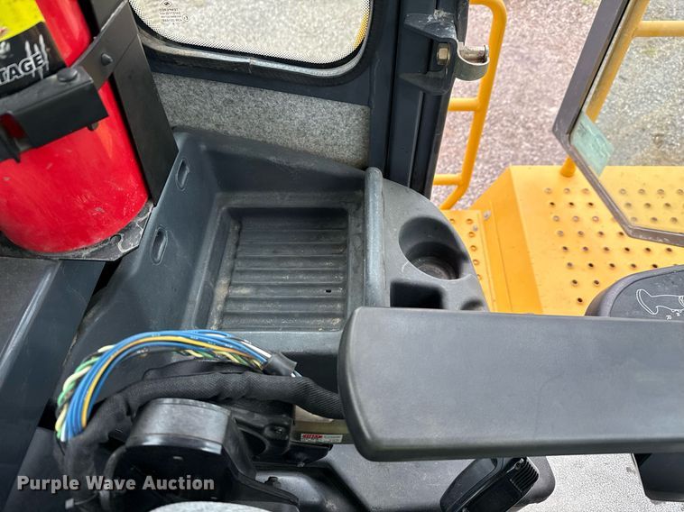 image for item DP6137 2016 John Deere 764 HSD dozer