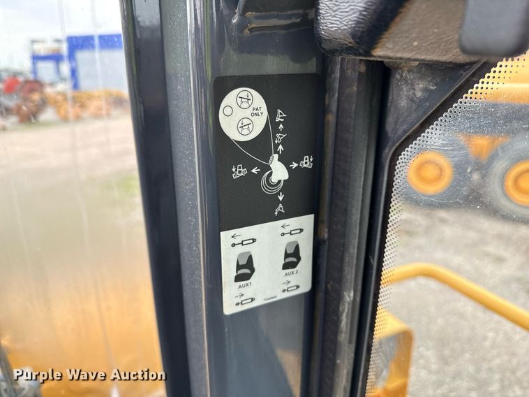 image for item DP6137 2016 John Deere 764 HSD dozer